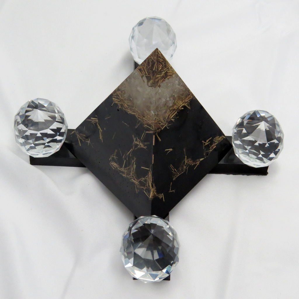 Canon d'énergie Quartz pyramide -Protection des énergies négatives de la maison -