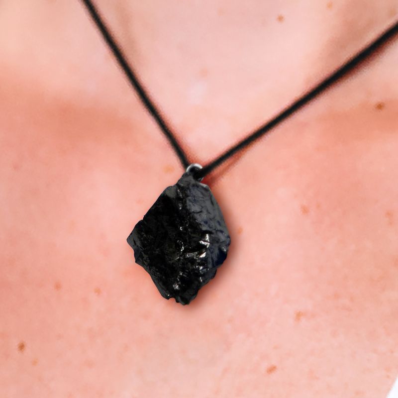 Pendentif Shungite cristallisé 5-7gr-